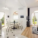 Apartamento Vizula By Interhome Medulin